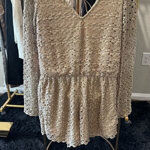 Dolce Vita Lace Top in Beige